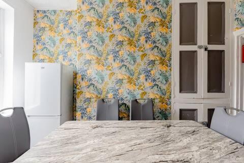 ホテル Highfields House - Free Wifi - Free Local Parking シェフィールド エクステリア 写真